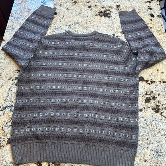 FAHERTY BRAND 100% Merino Wool Sweater - Picture 4 of 10